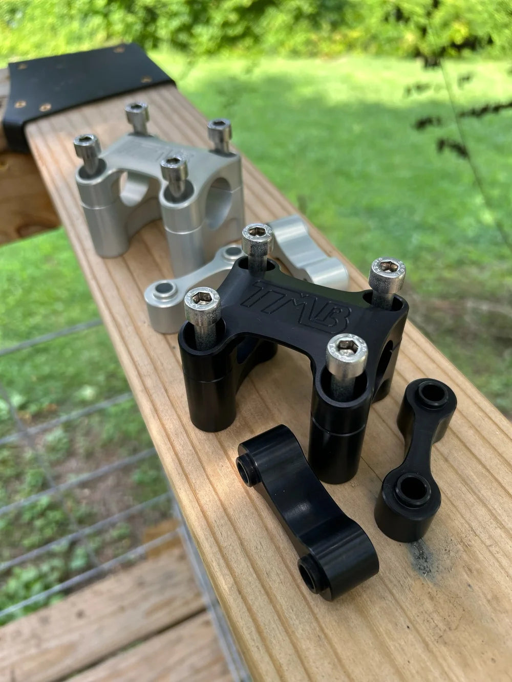 Altis Sigma 1 1/8" bar clamp