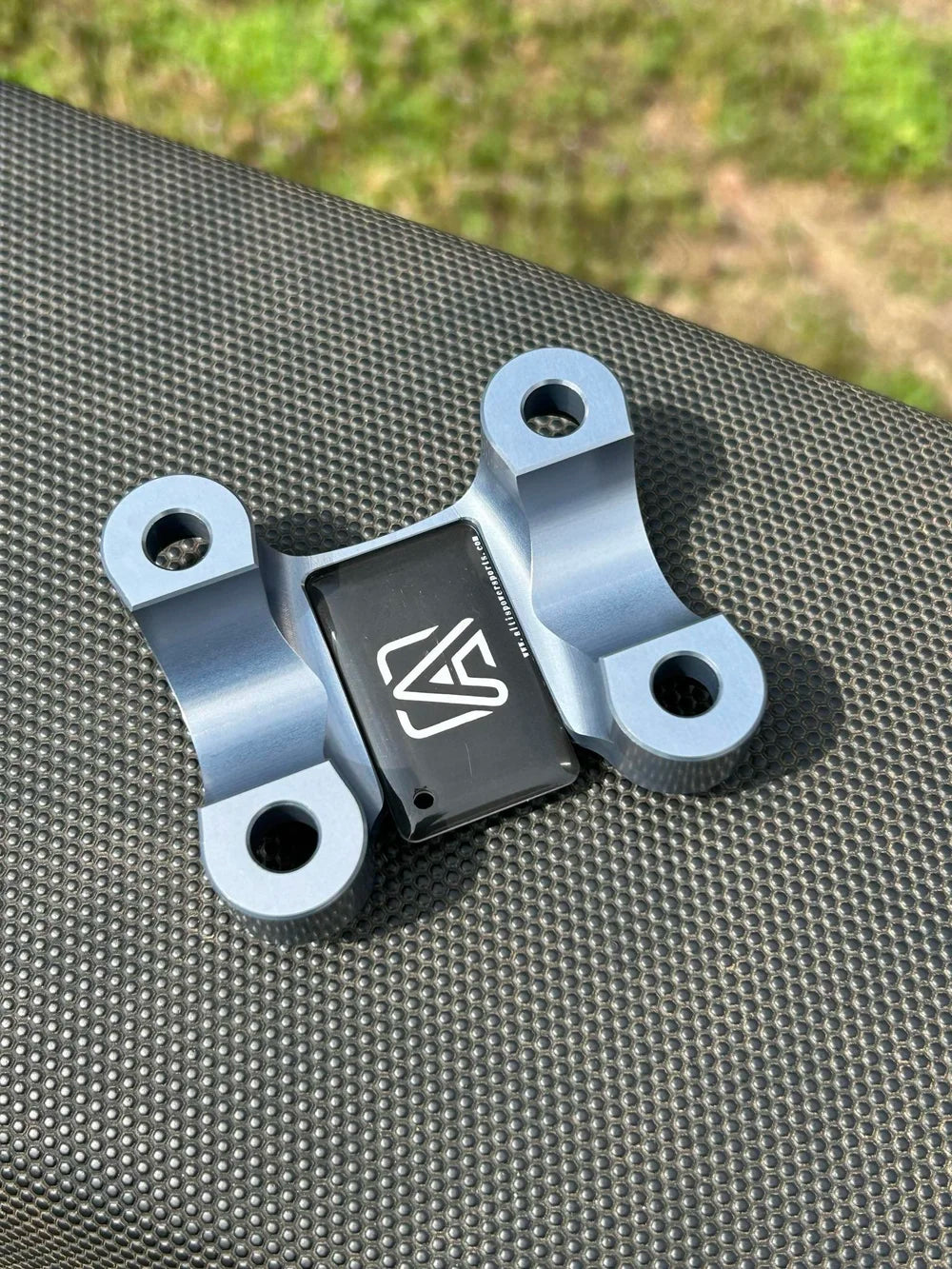Altis Sigma 1 1/8" bar clamp