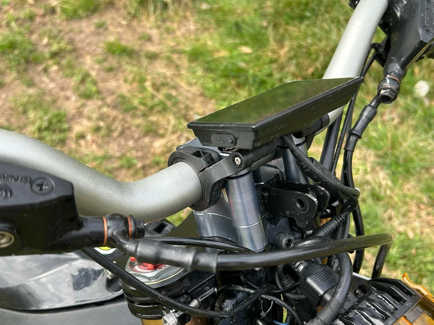 Altis Sigma 1 1/8" bar clamp