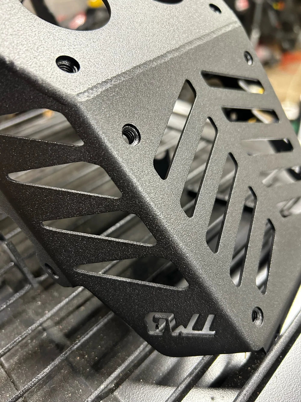 Arctic Leopard Pro S Heavy duty bashplate