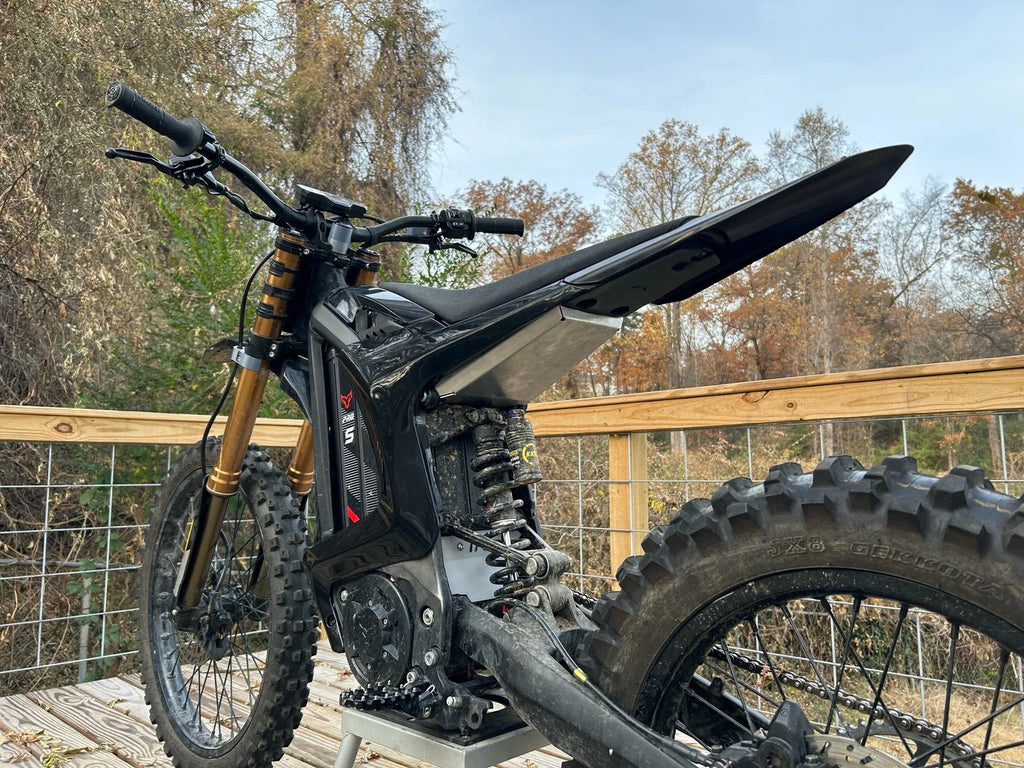 Arctic Leopard XE Pro S underseat storage