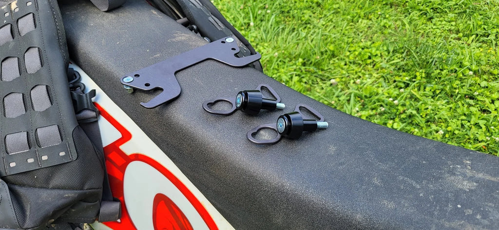 Kove Rally 450 Quick release luggage mounts